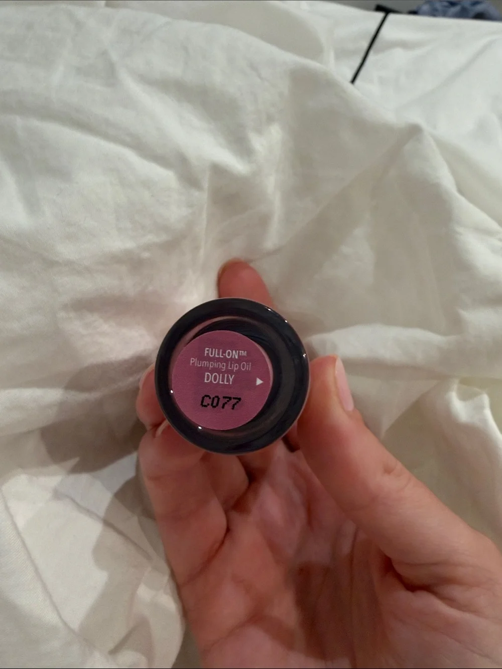 Buxom full on plumping lip oil